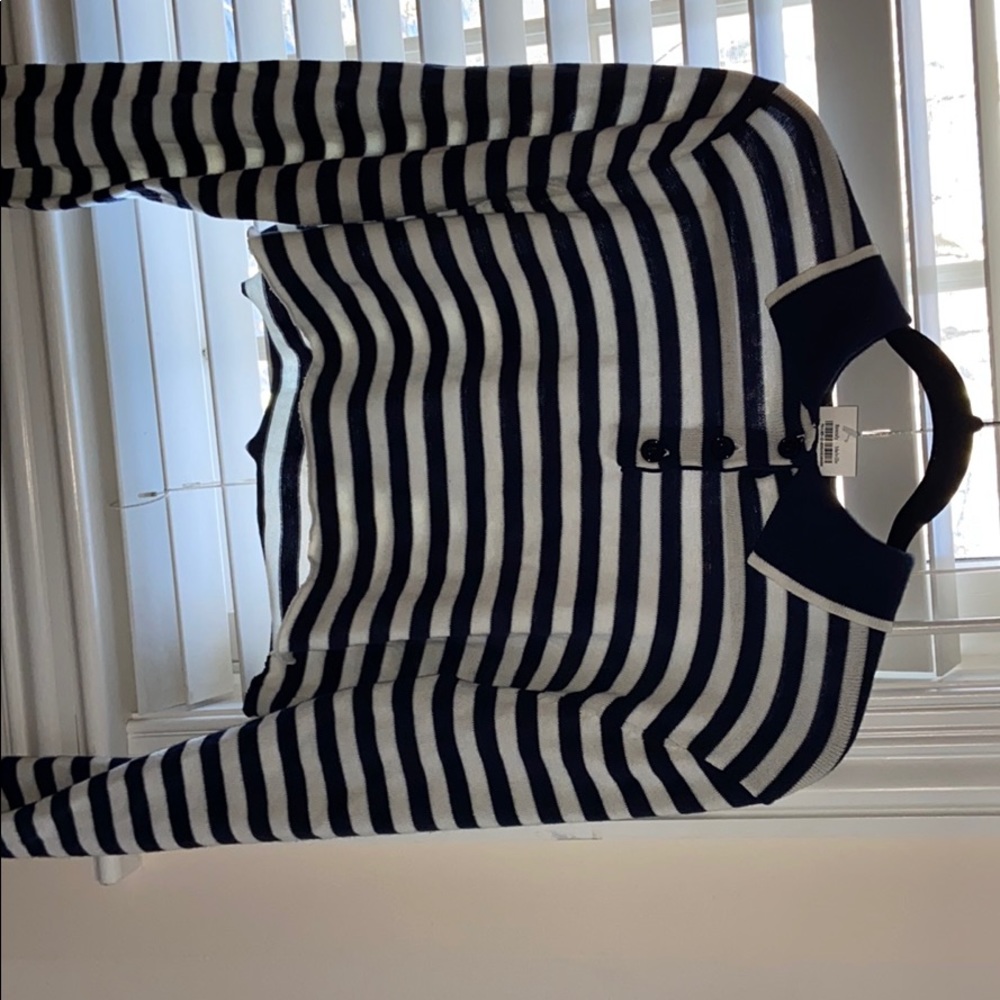 Cropped Long Sleeve Shirt